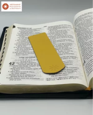 Marque-Page artisanal Bethléem en cuir · Bible & méditations incluses